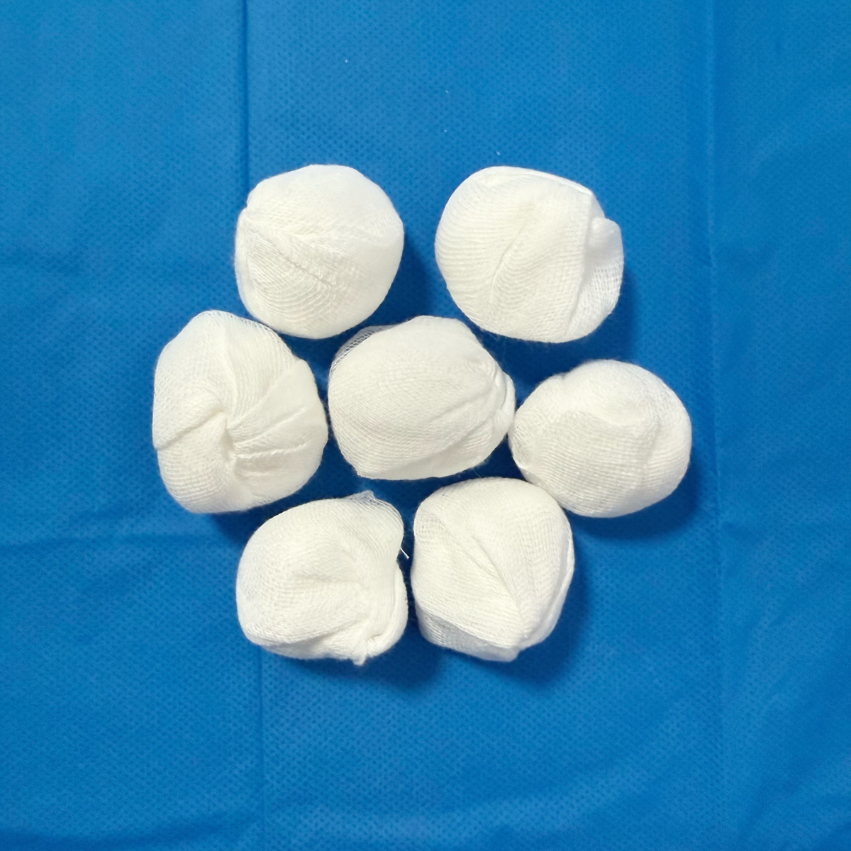 Medical Gauze Balls